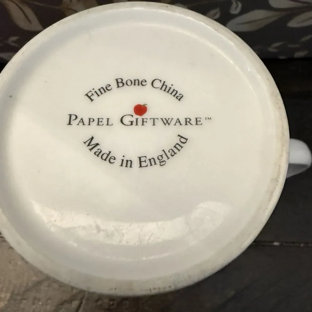 Vintage Crown Trent Fruit Coffee Tea Mug Bone China England Papel Giftware